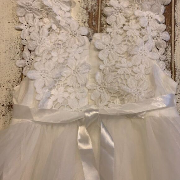 Vogue Fashion Flower Girl Dress - Picture 7 of 8